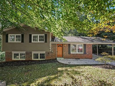 1883 Willow Ln