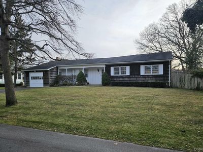 182 Connetquot Drive