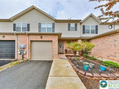 2575 Gillian Ln