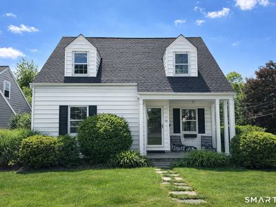 10 Ludlow Manor