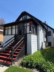 912 S Taylor Ave
