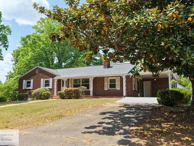 3242 Cascade Rd