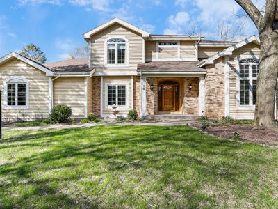 10 Pebble Beach Cir