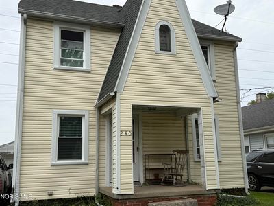 240 W Crawford Ave