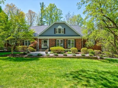 57 Mohawk Rd