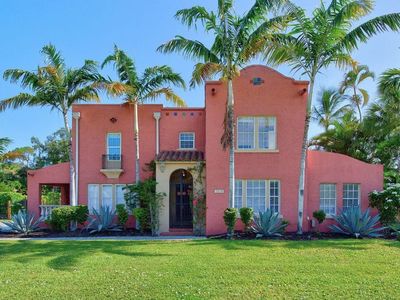 7810 Senrab Dr
