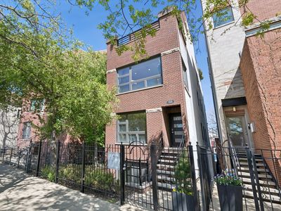 1725 N Sheffield Ave #2