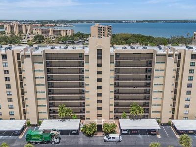 2621 Cove Cay Dr UNIT 204