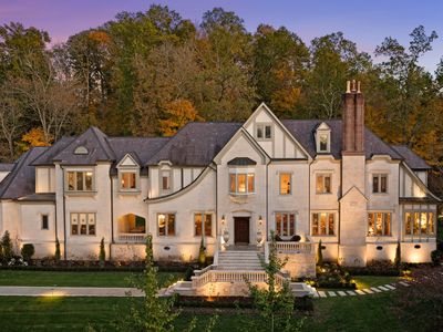 1033 Vaughn Crest Dr