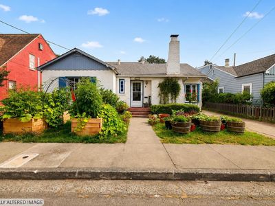 620 Dexter Street