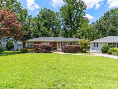 212 Robin Hood Rd