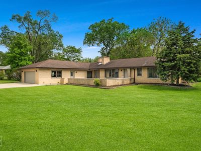 16W721 Red Oak Ave