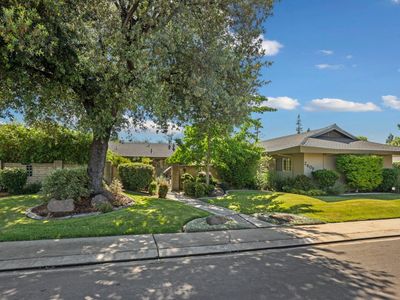 2406 Kenmore Ct