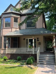 61 7th Ave