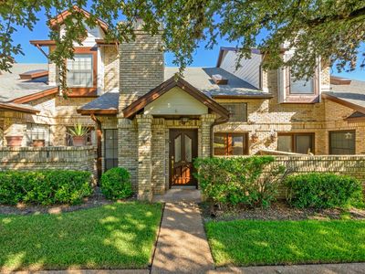 10819 Crown Colony Dr APT 4