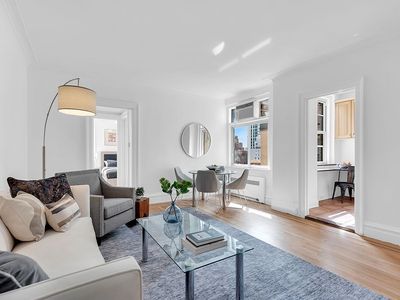 136 E 36th St APT 11F