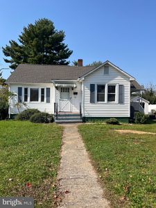 585 Jefferson Ave