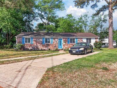 2001 Neville Cir
