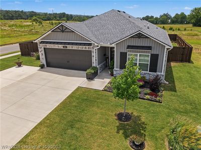 305 Twisted Oak Way