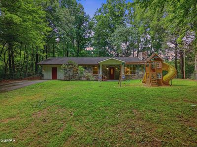 220 Seaton Dr