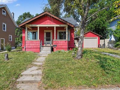 723 Daniel St