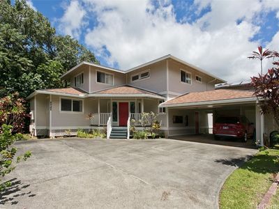 3346 E Manoa Rd
