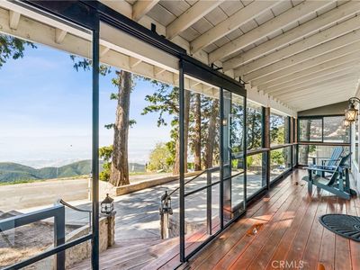 22988 Valley View Dr