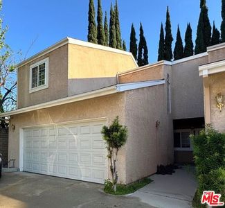 Property at 19928 Chase St Unit 27, Winnetka, CA