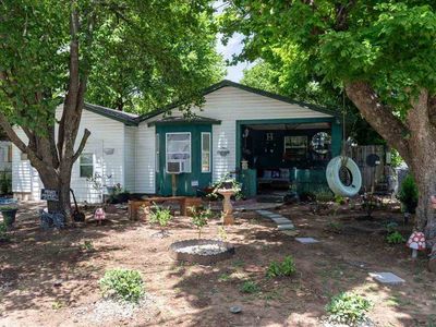 201 E Spruce Ave
