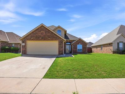 2405 SW Oxford Dr
