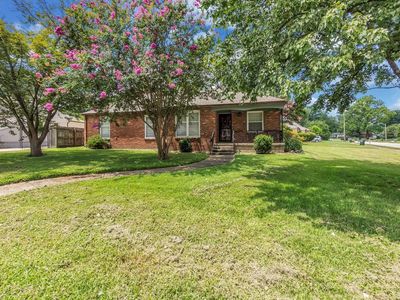 203 N Yates Rd