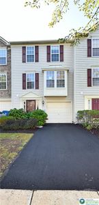 136 Knollwood Dr