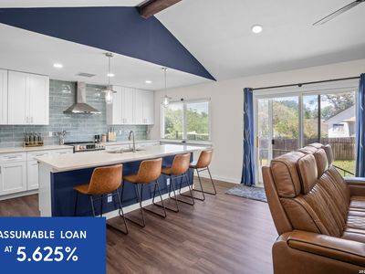 6275 Ridgebrook