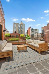 137 E 13th St Unit Ph10a