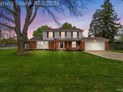 2049 E Hill Rd
