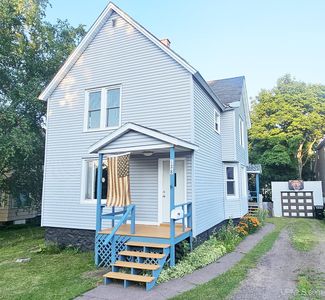 128 Pewabic St