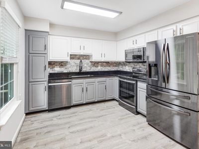 Property at 15324 Waters Edge Ct, Dumfries, VA