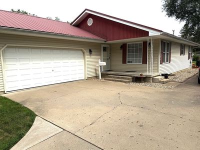 Property at 660 N Rile St, Bushnell, IL