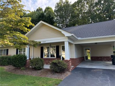 Property at 2107 Heatherstone Ln, Mount Airy, NC