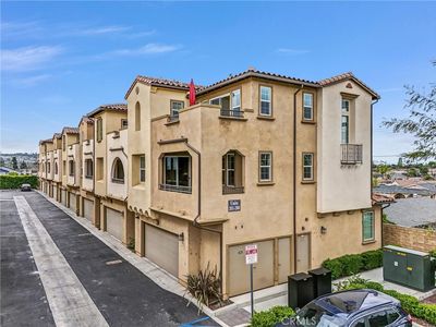 1220 W La Habra Blvd #201