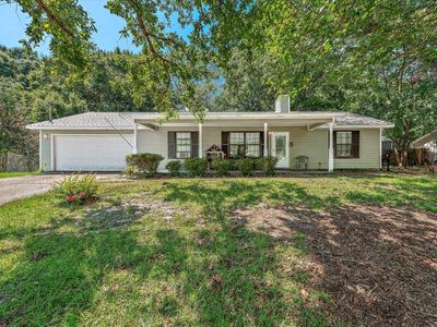 111 Blackhawk Dr