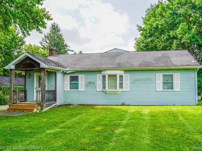 8294 Davison Rd