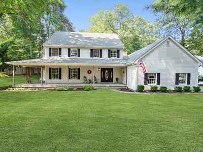 470 Pond Path