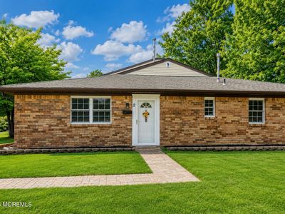 2 Adriana Court