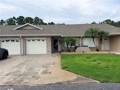 205 Country Club Dr