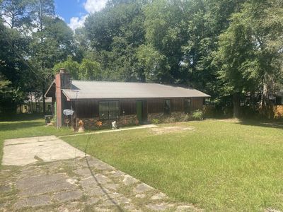 44 Hollis Dr