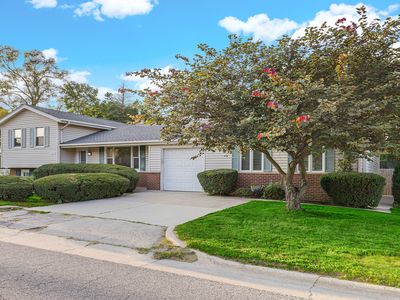 Property at 5455 S Catherine Ave, Countryside, IL