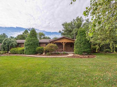 648 E 450s Rd