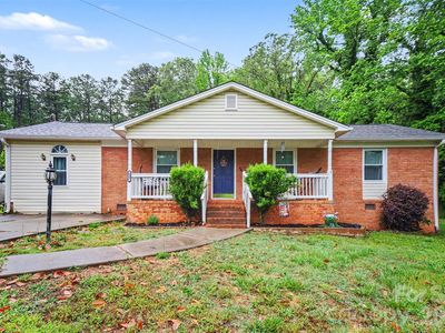 Property at 847 E Chestnut St, Stanley, NC