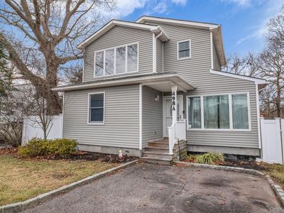 498-498 William Floyd Pkwy #A